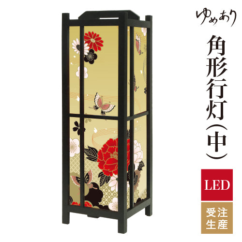 牡丹に舞う 金【角形行灯（中）】